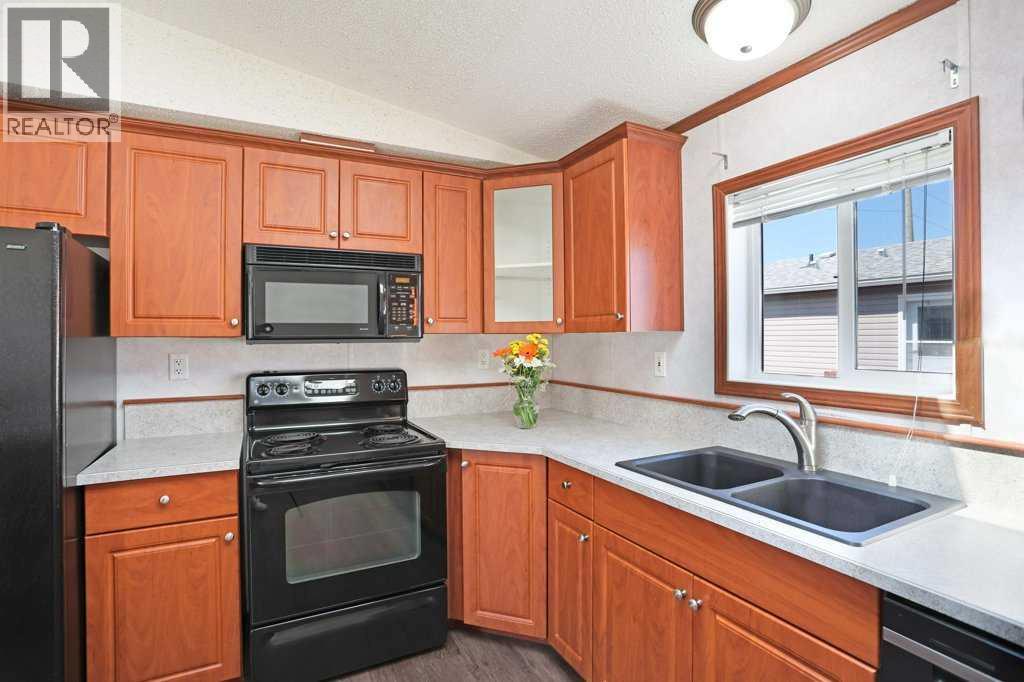 341, 349 Railway Avenue - 12