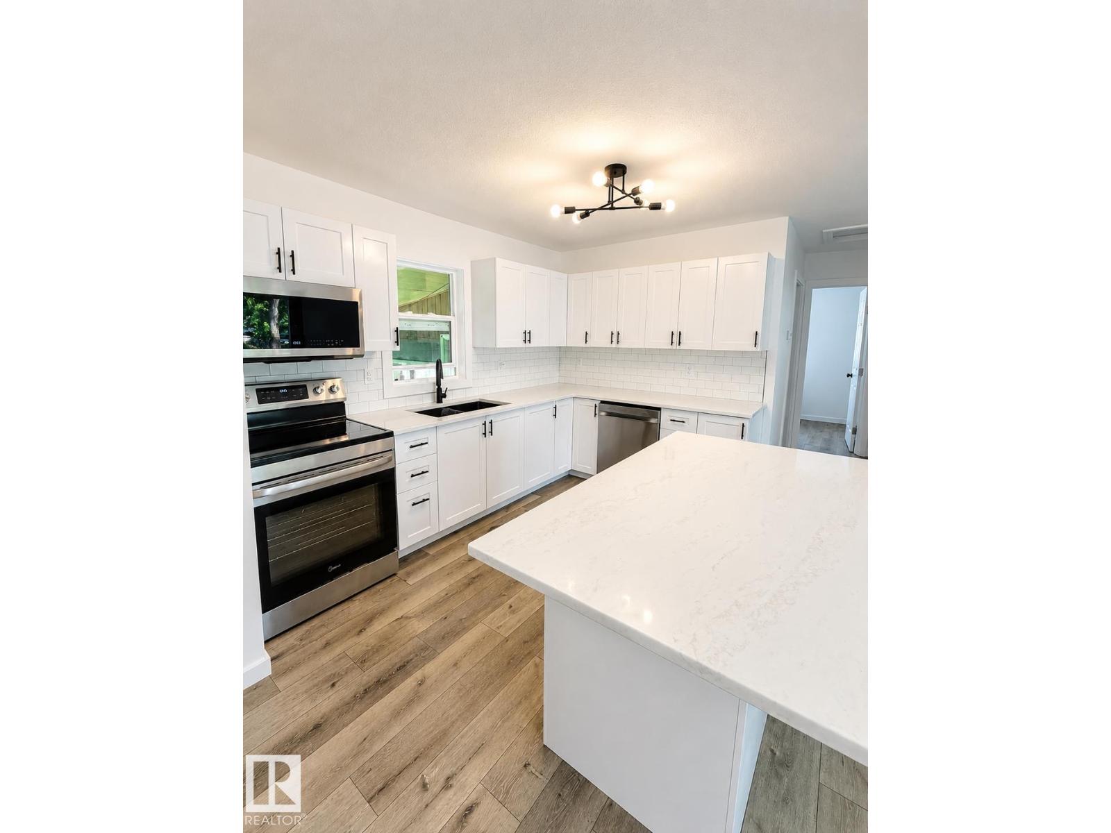 5306 51 AV - Image 7
