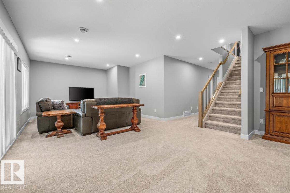 #211 50 Heatherglen DR - 40