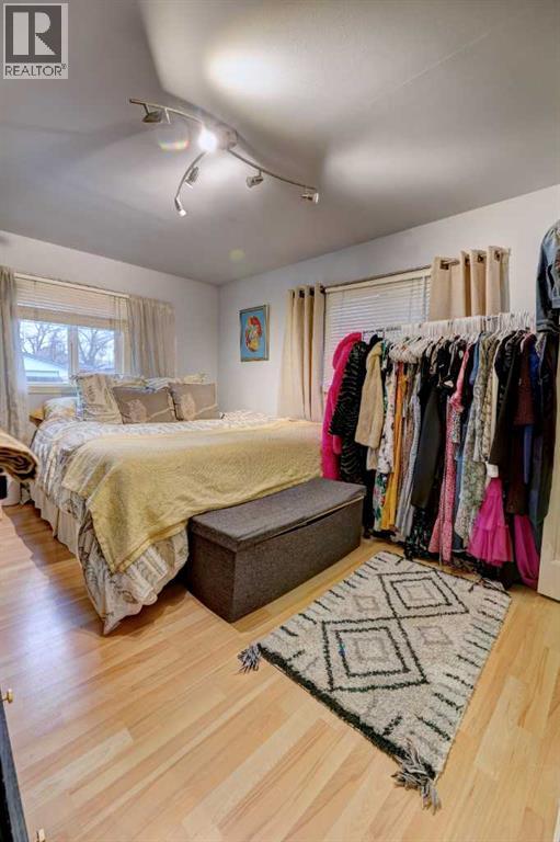2526 16 Street SE - 14