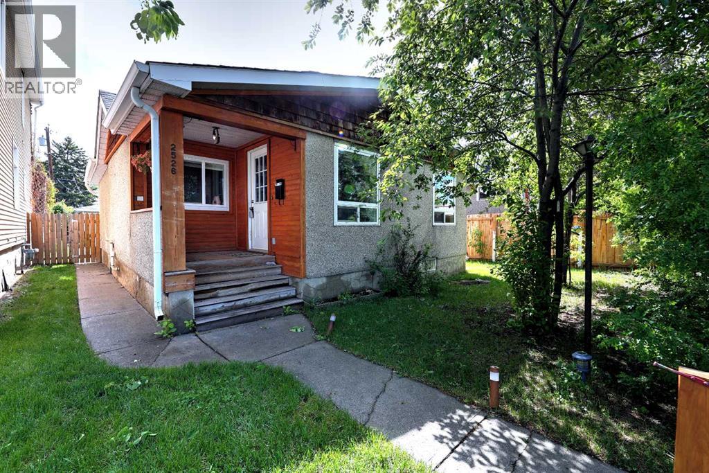2526 16 Street SE - 3