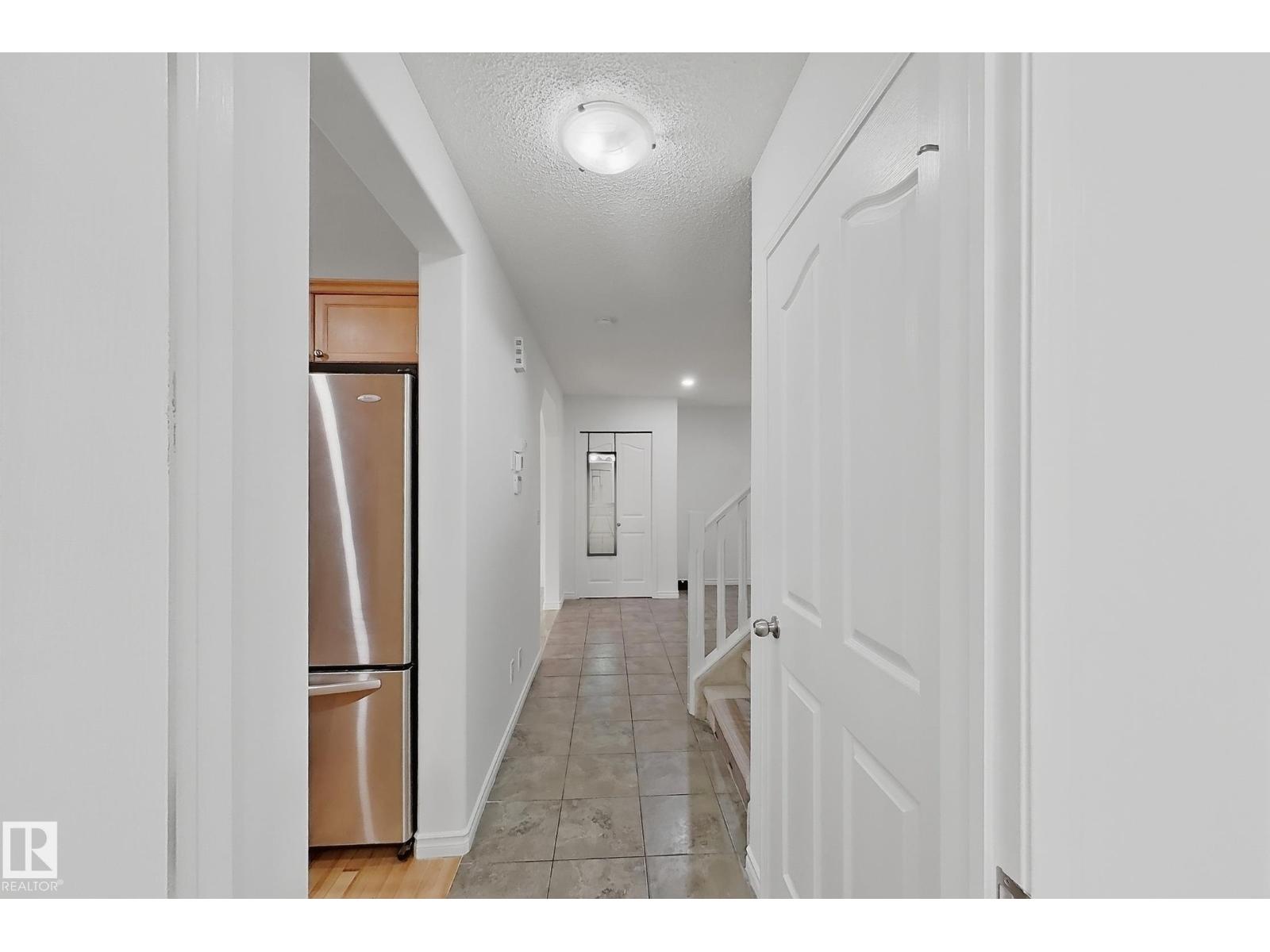3120 25 AV NW - 11