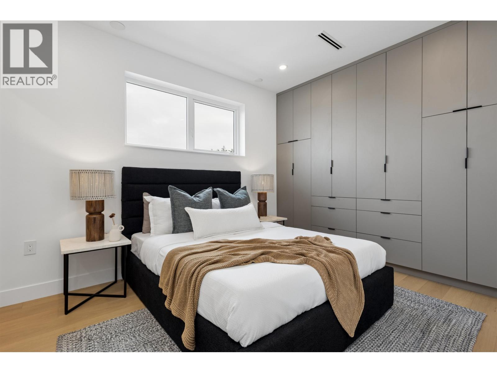 4 Bed, 4 Bath House for Sale in Vancouver – 2 3637 E 46TH AVENUE, Vancouver – MLS# R3148779 - Image 22