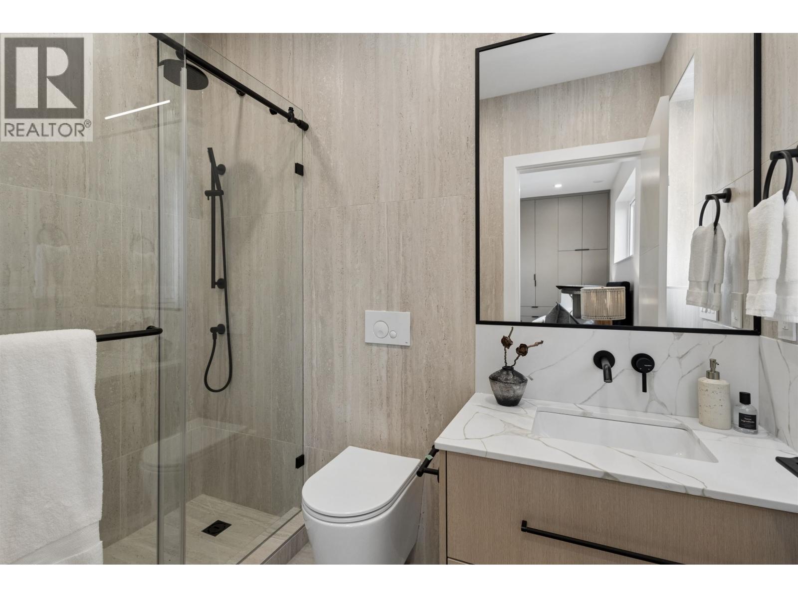 4 Bed, 4 Bath House for Sale in Vancouver – 2 3637 E 46TH AVENUE, Vancouver – MLS# R3148779 - Image 25