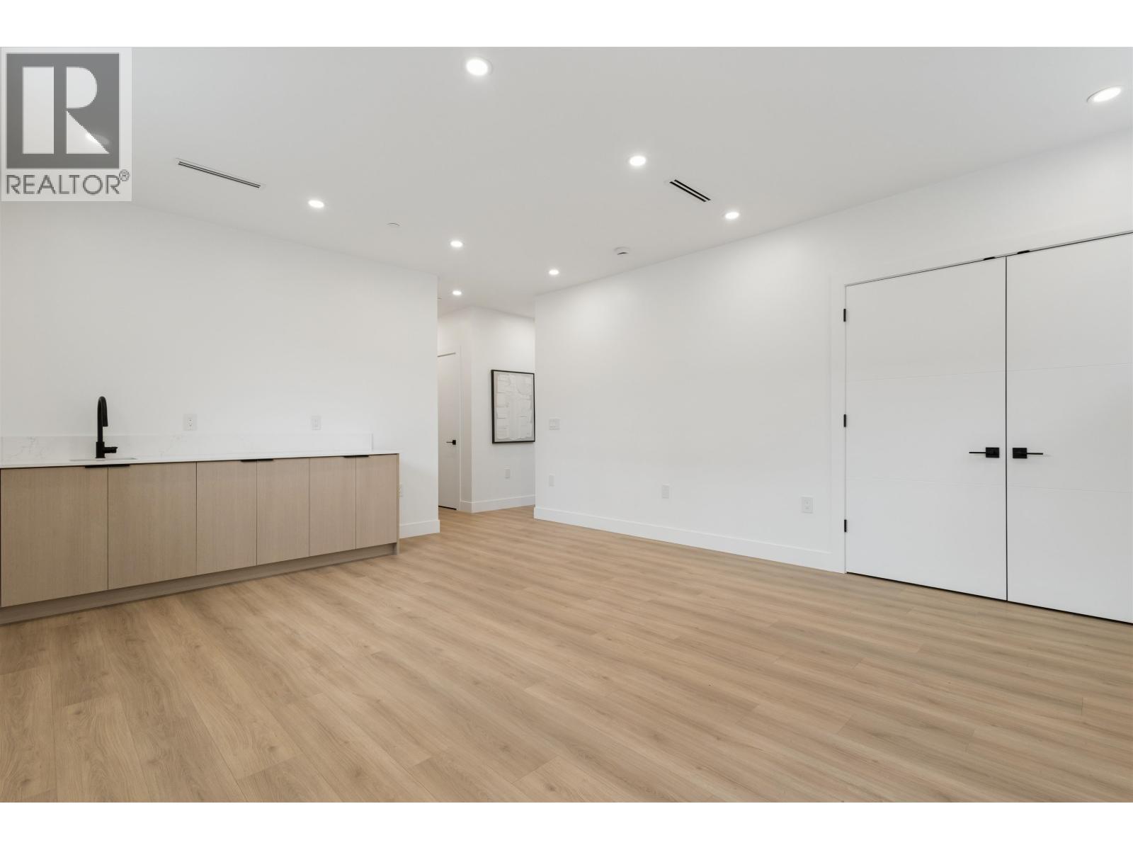 4 Bed, 4 Bath House for Sale in Vancouver – 2 3637 E 46TH AVENUE, Vancouver – MLS# R3148779 - Image 32