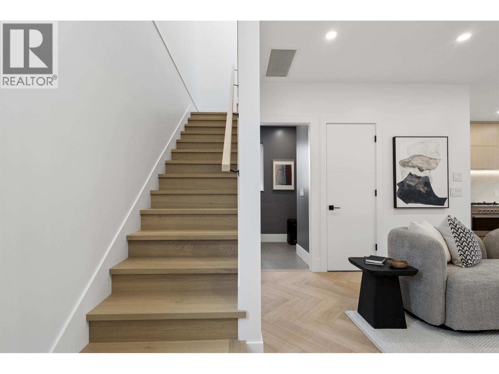3 Bed, 3 Bath House for Sale in Vancouver – 2 3639 E 46TH AVENUE, Vancouver – MLS# R3148793 - Image 17