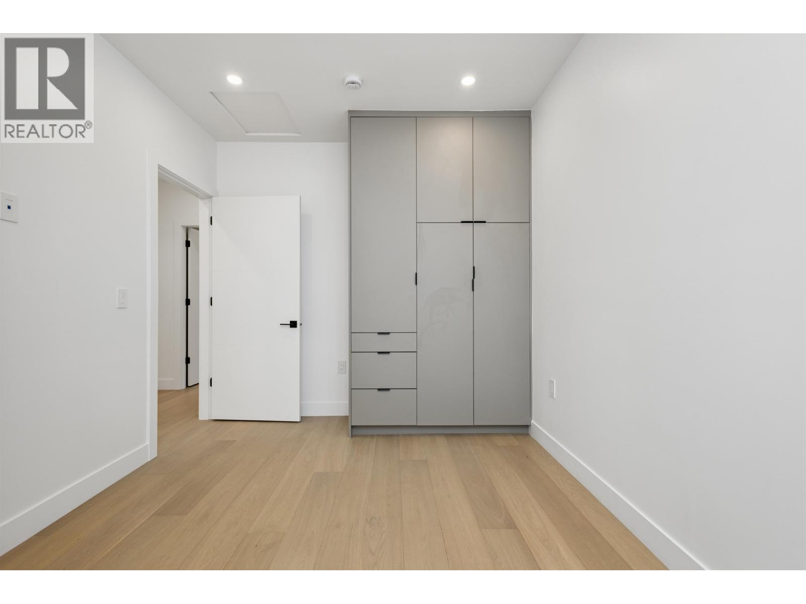3 Bed, 3 Bath House for Sale in Vancouver – 2 3639 E 46TH AVENUE, Vancouver – MLS# R3148793 - Image 25