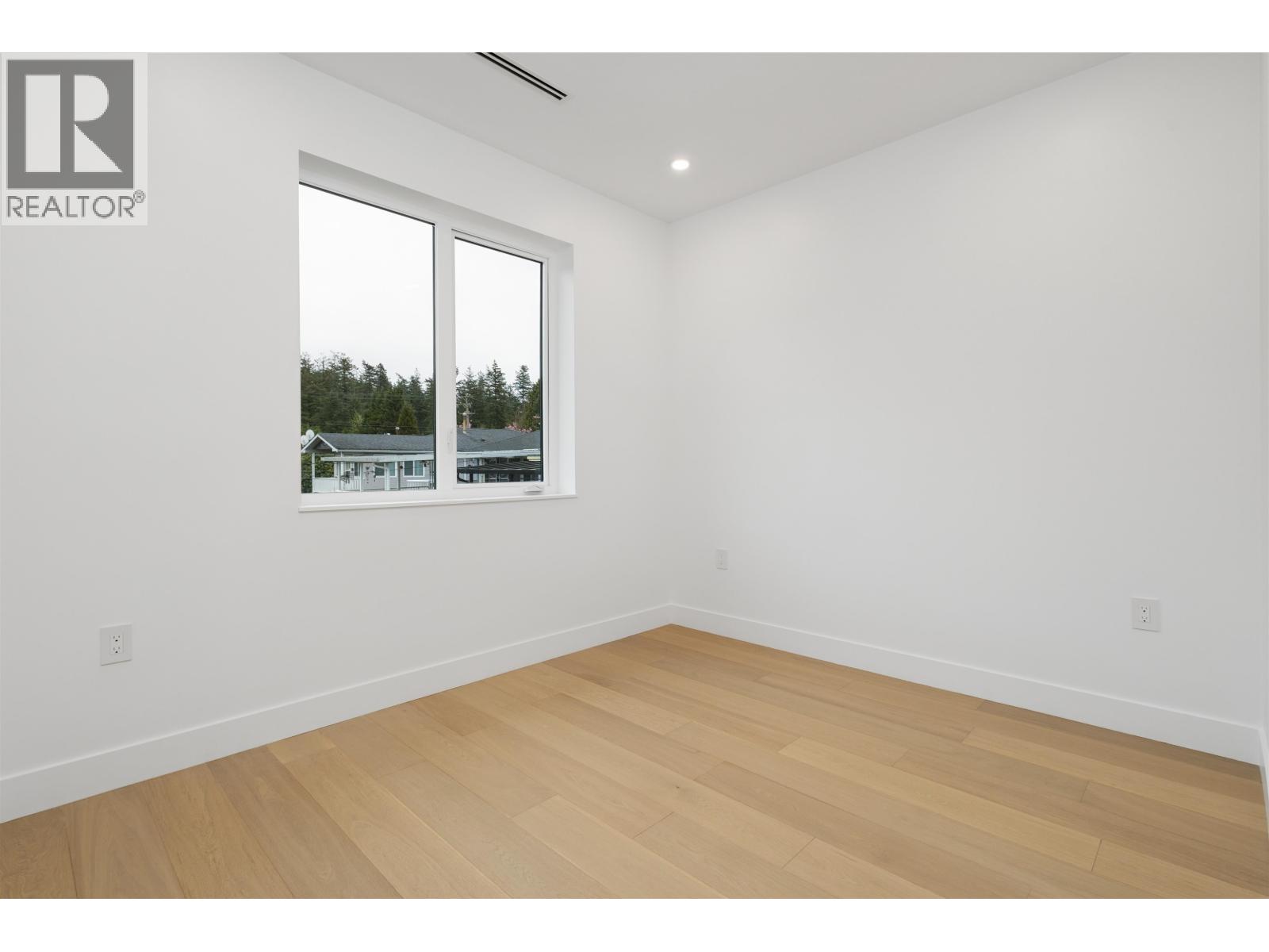 3 Bed, 3 Bath House for Sale in Vancouver – 2 3639 E 46TH AVENUE, Vancouver – MLS# R3148793 - Image 27