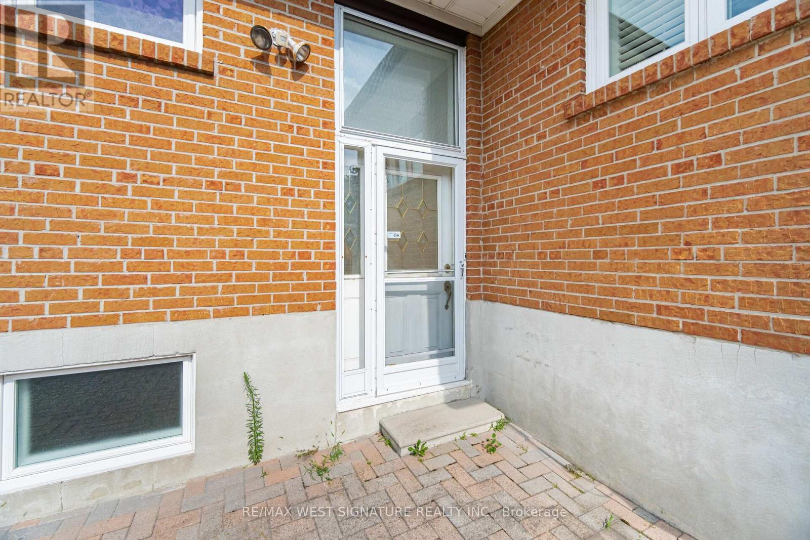 90 NORTH RIDGE ROAD - 15