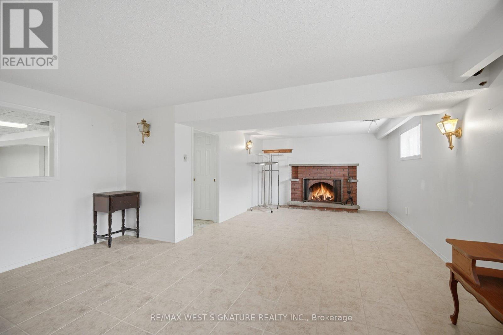 90 NORTH RIDGE ROAD - 22