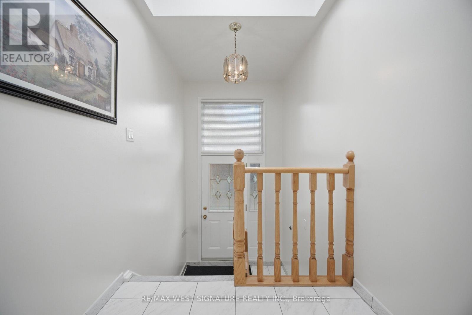 90 NORTH RIDGE ROAD - 16