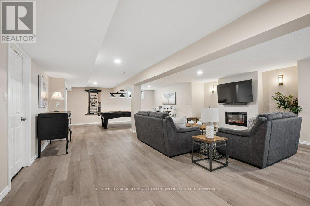 30 DUNCAN COURT - 29
