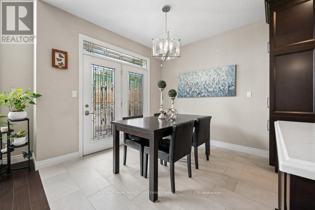 30 DUNCAN COURT - 18