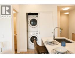 208 245 Bewicke Avenue, North Vancouver, BC V7M0H5 Photo 6