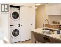 303 245 Bewicke Avenue, North Vancouver, BC V7M0H5 Photo 6