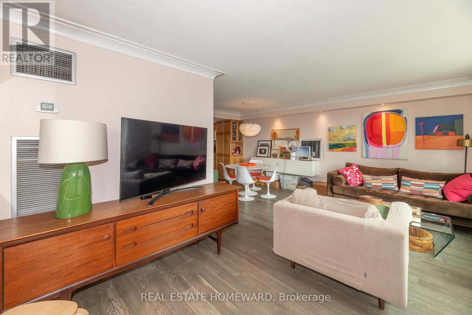 #615 77 MAITLAND PLACE - Image 11