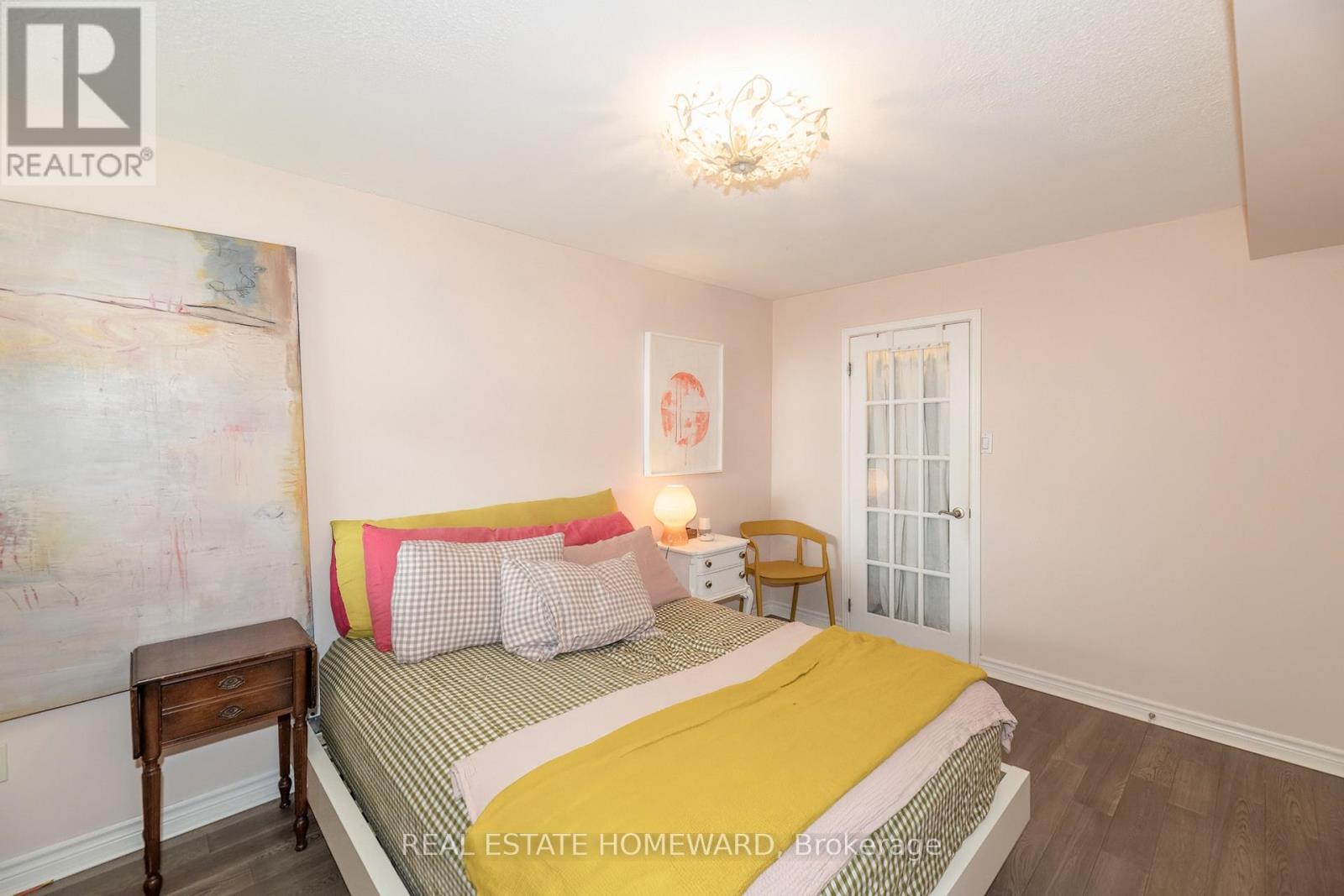 #615 77 MAITLAND PLACE - Image 15