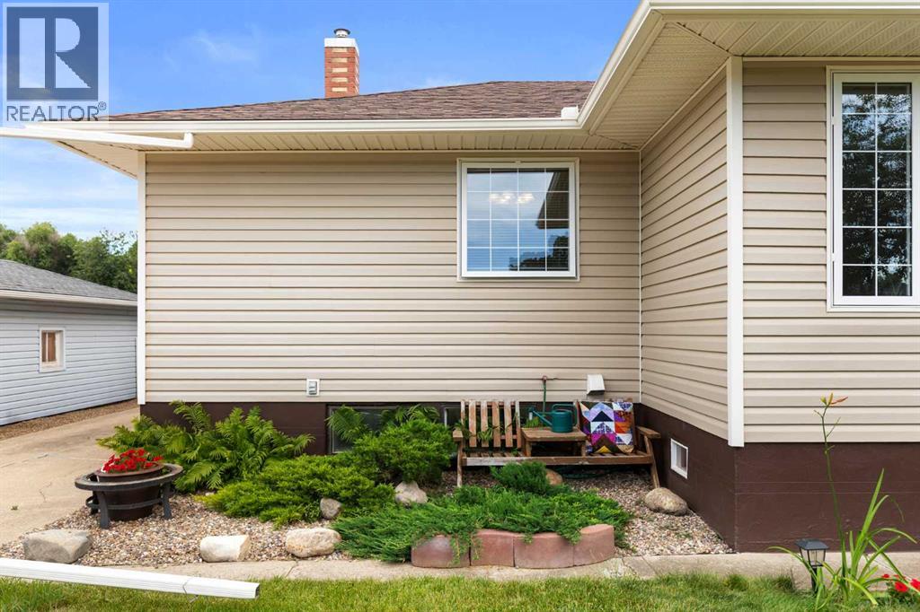 71 Kensington Avenue SW - Image 2