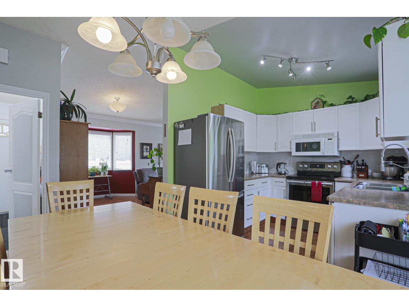 1439 80 ST NW - 14