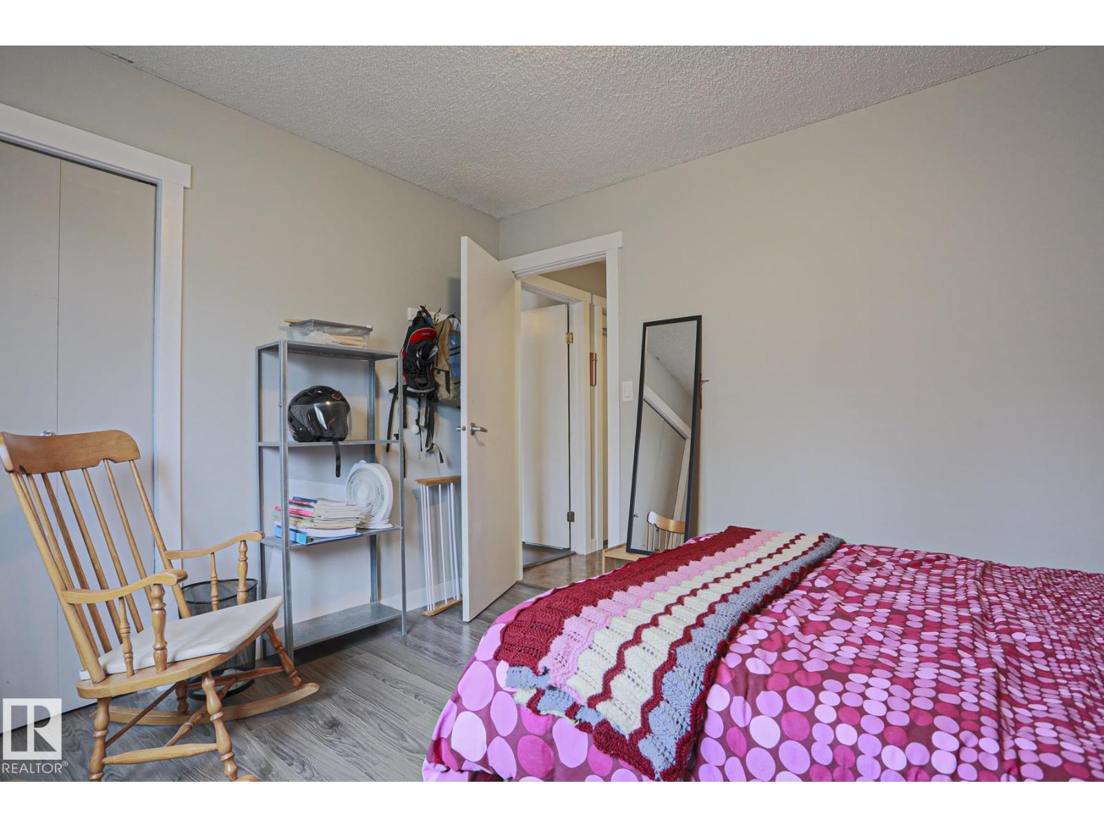 1439 80 ST NW - 20