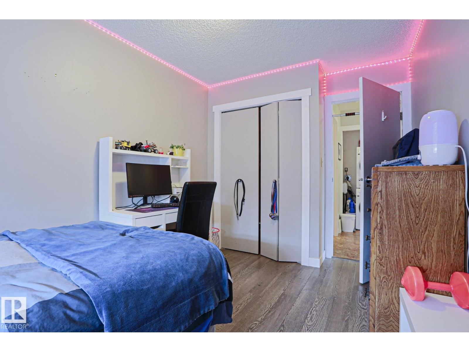 1439 80 ST NW - 24