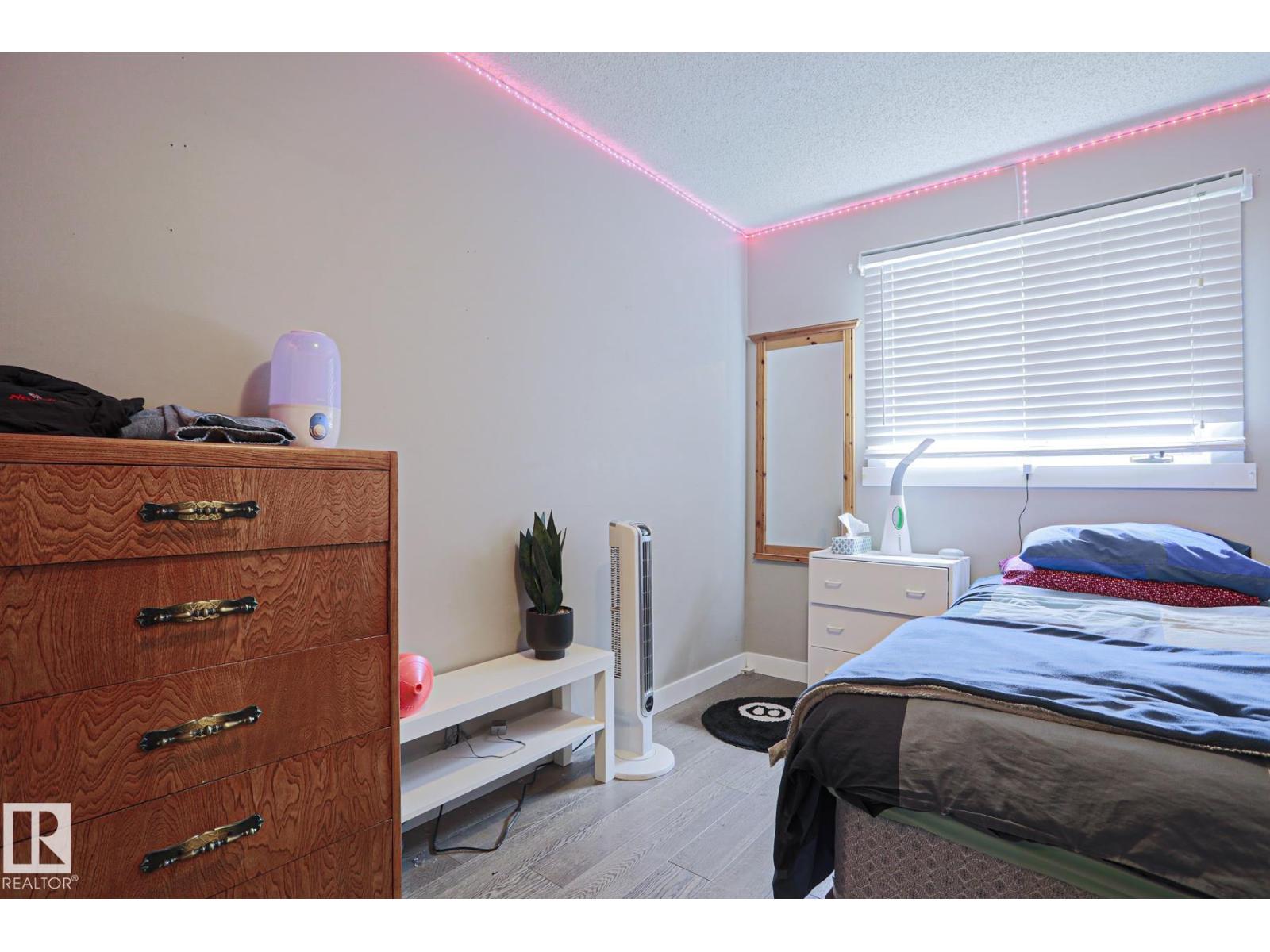 1439 80 ST NW - 25