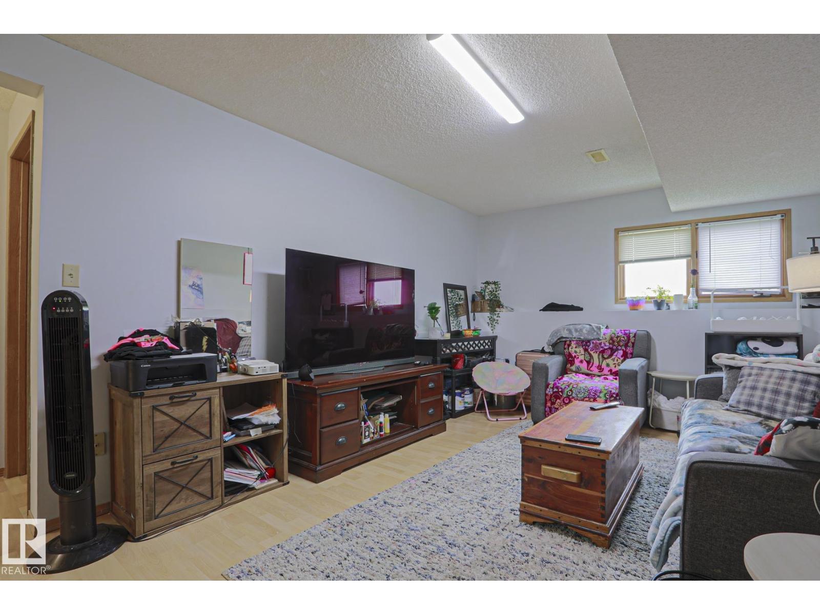 1439 80 ST NW - 33