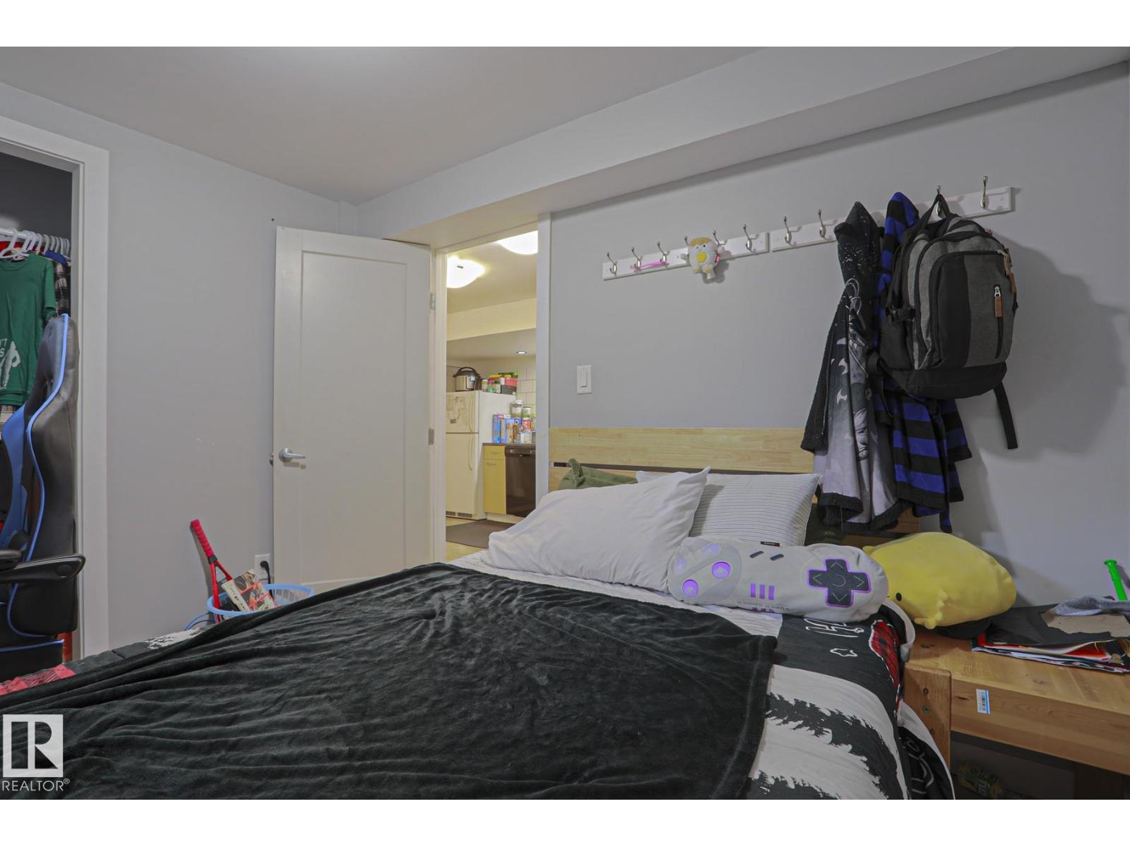 1439 80 ST NW - 38
