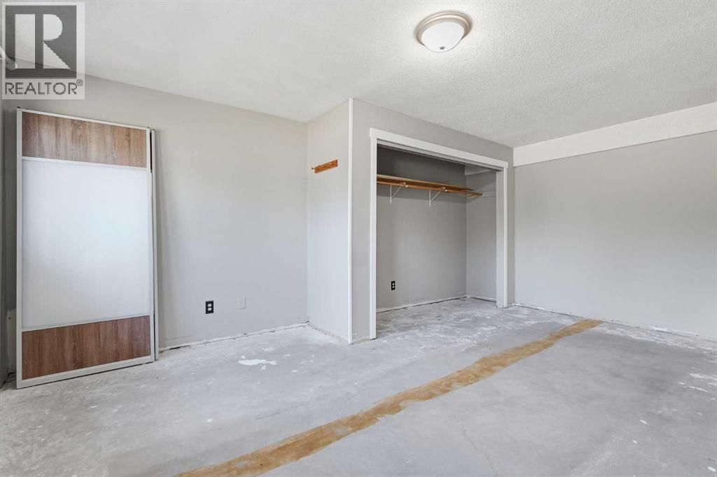 1018 10 Avenue SE - 44