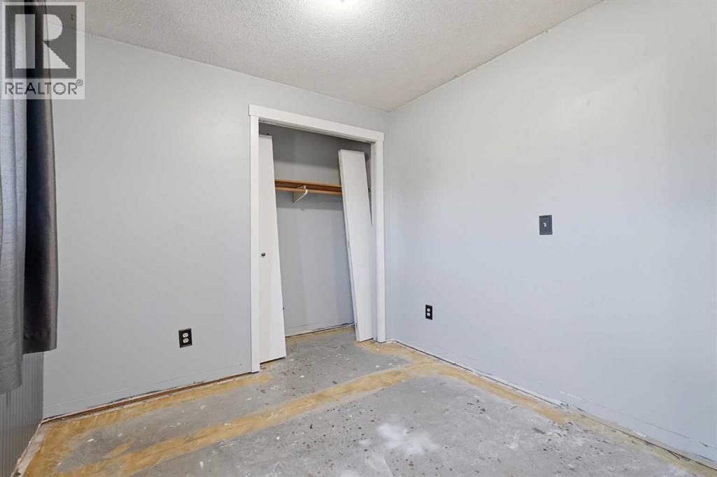 1018 10 Avenue SE - 47