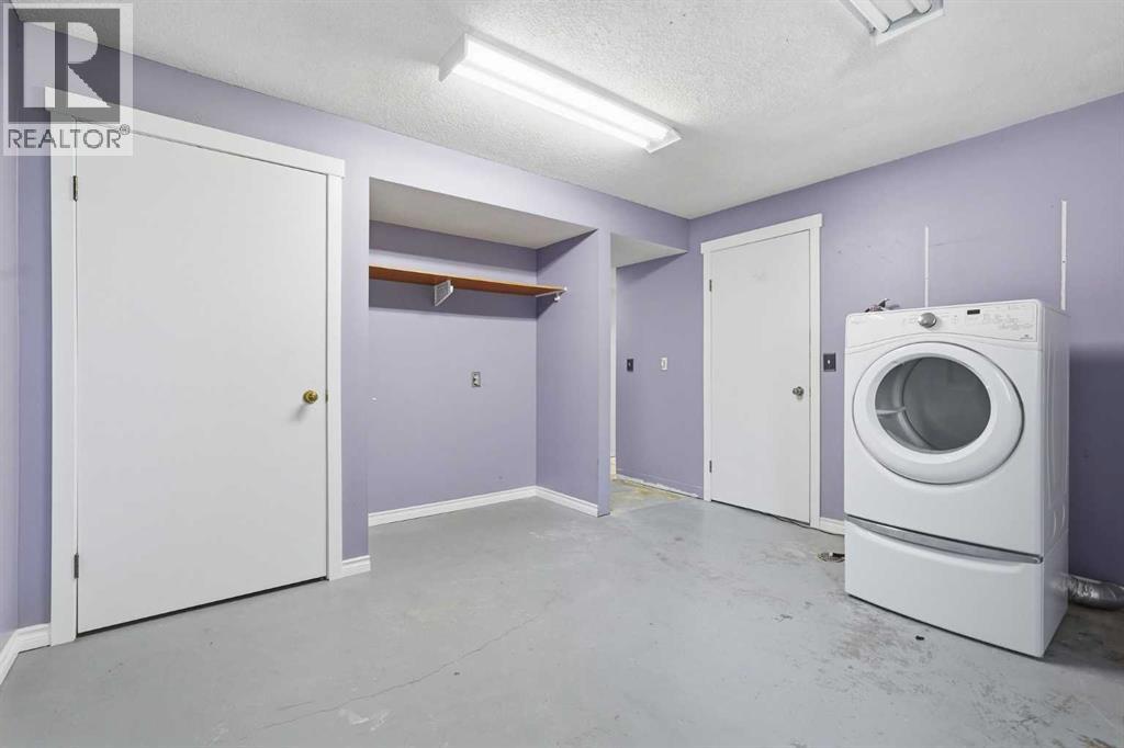 1018 10 Avenue SE - 50