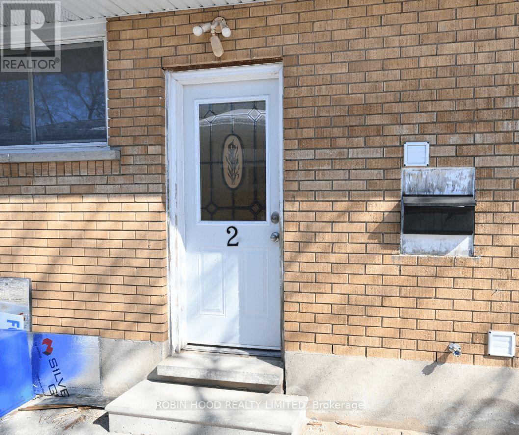UNIT 2 - 40 WINSLOW DRIVE — photo 2