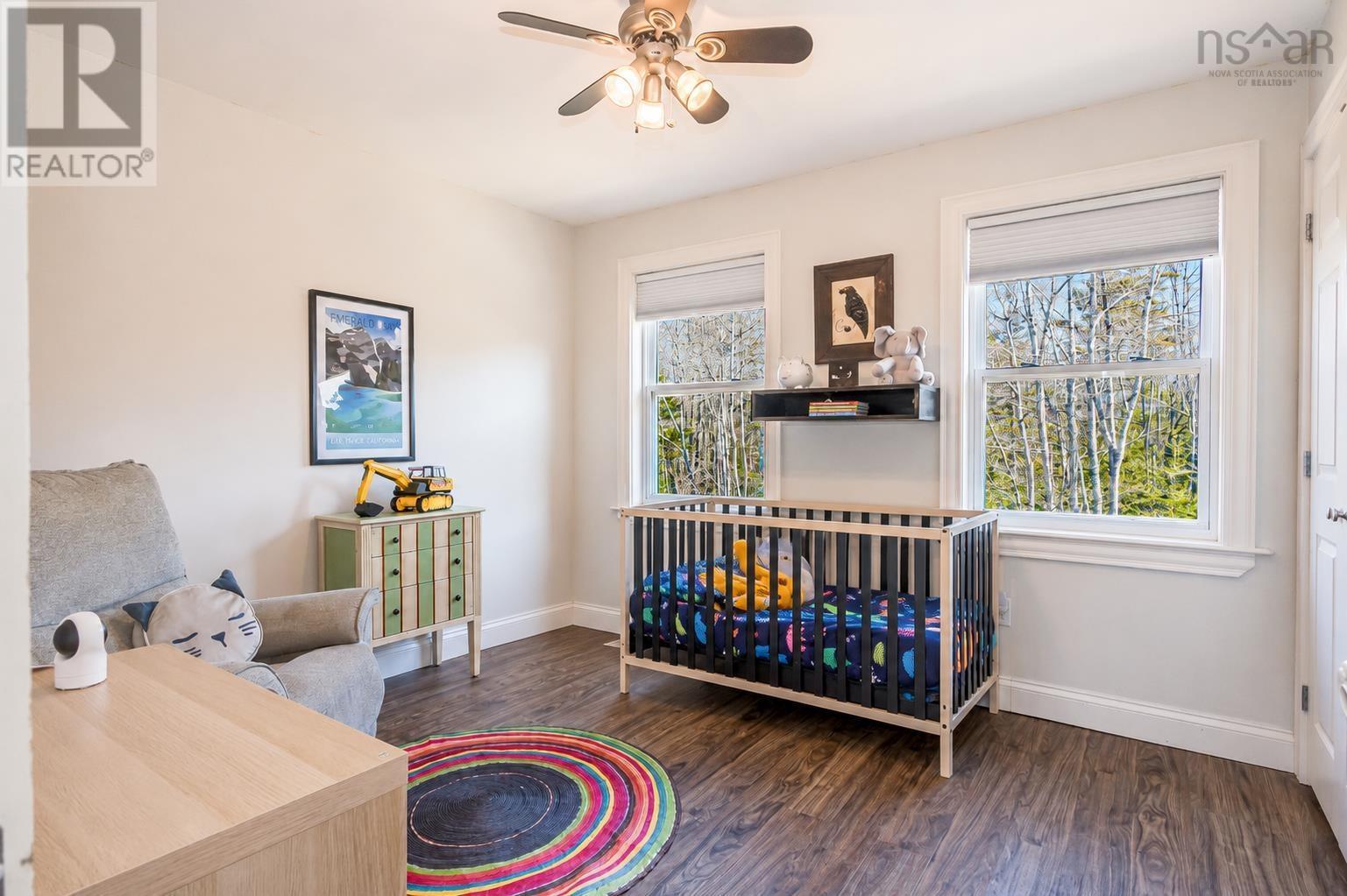 72 Elmwood Drive - Image 34