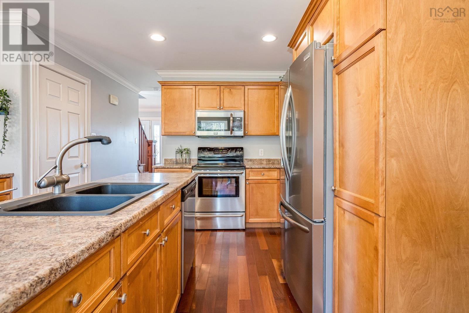 72 Elmwood Drive - Image 19