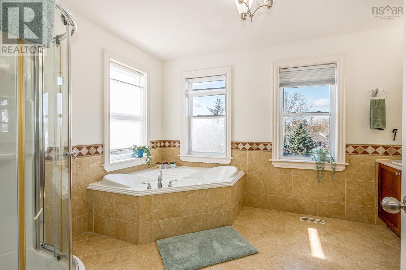 72 Elmwood Drive - Image 28