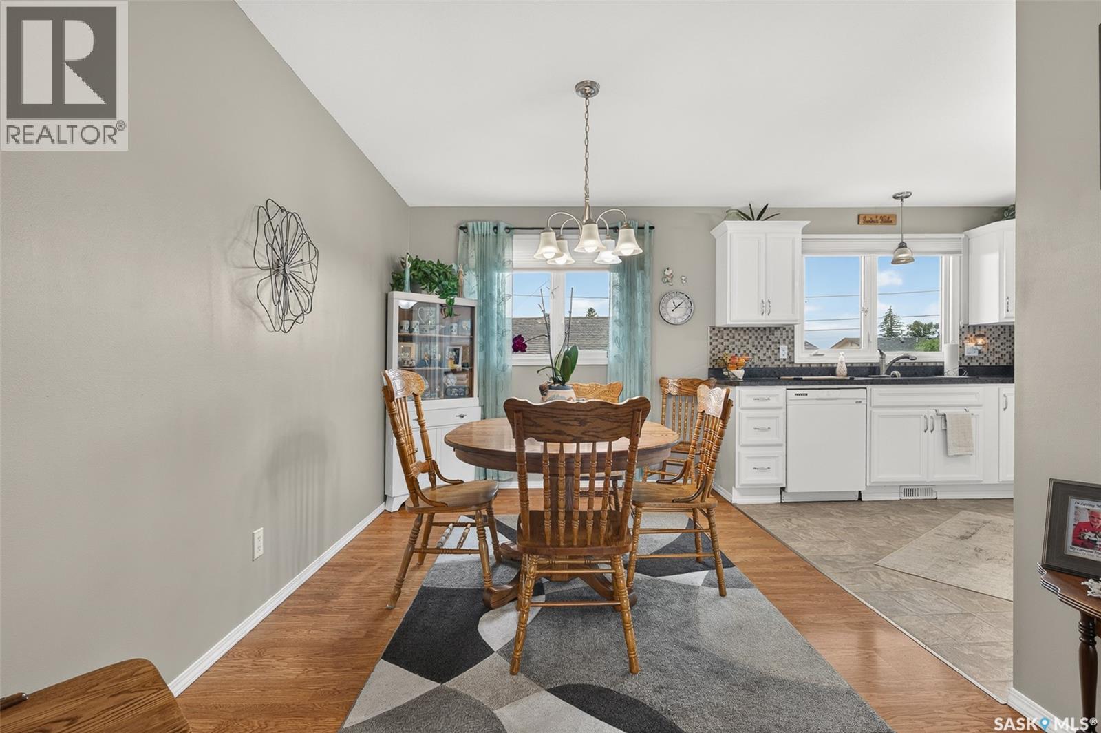 1331 Athabasca STREET W - 11