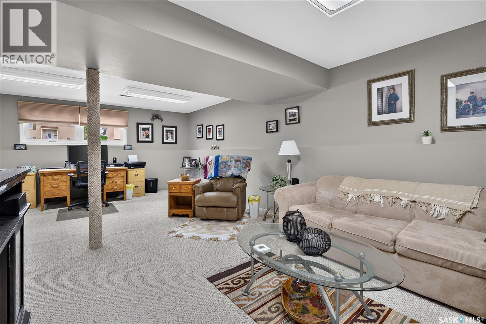 1331 Athabasca STREET W - 35