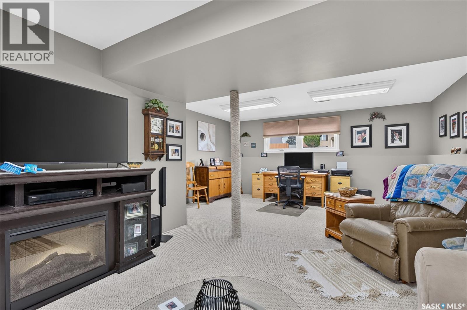 1331 Athabasca STREET W - 36