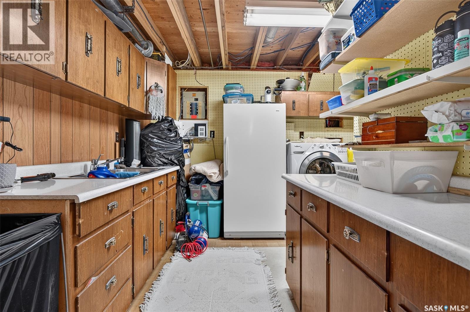 1331 Athabasca STREET W - 39