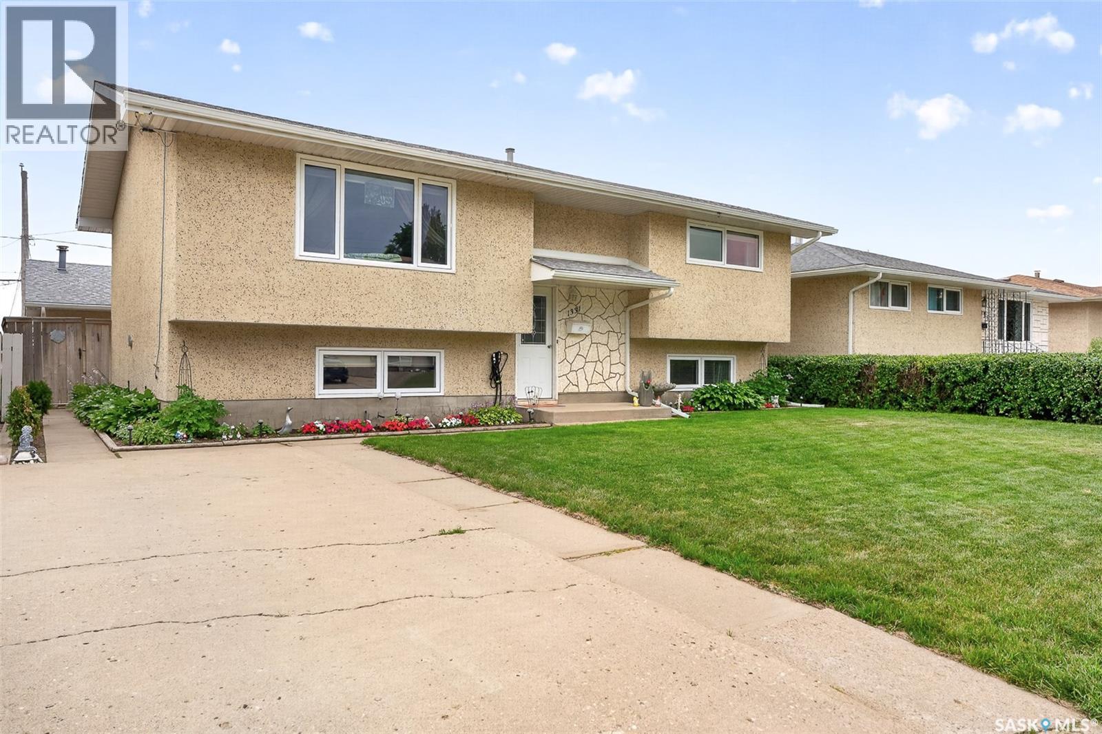 1331 Athabasca STREET W - Image 4