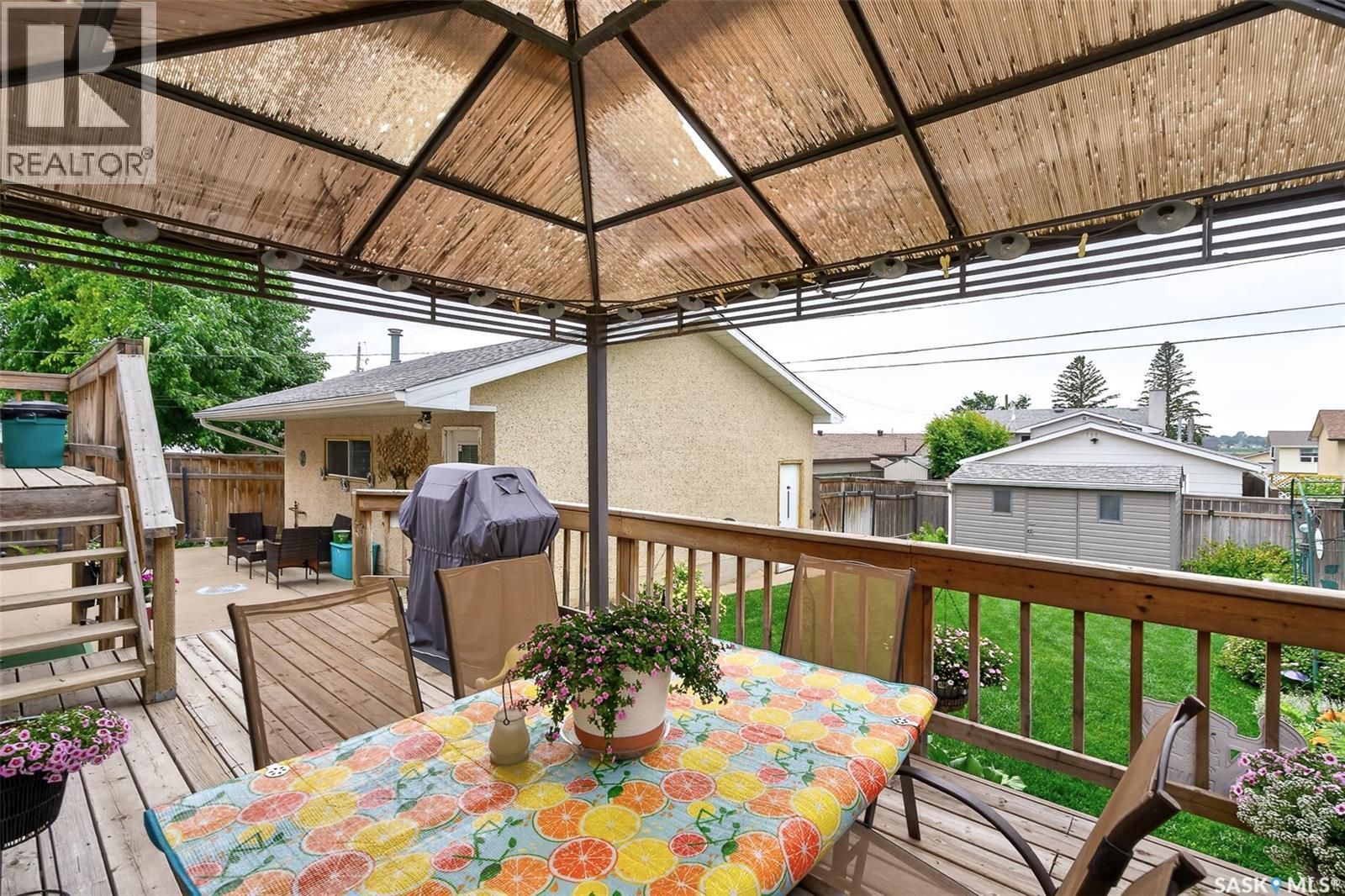 1331 Athabasca STREET W - 54