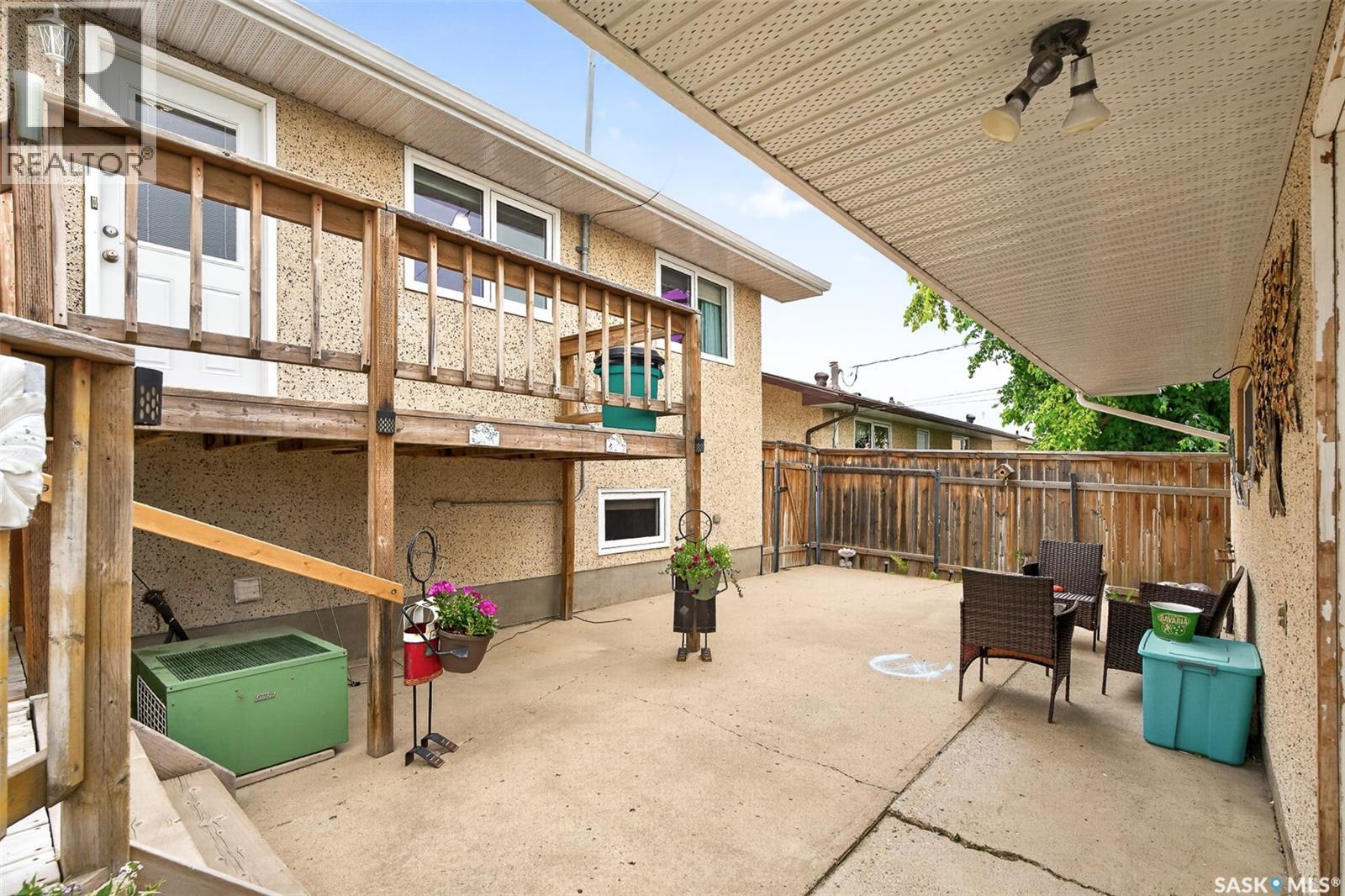 1331 Athabasca STREET W - 57