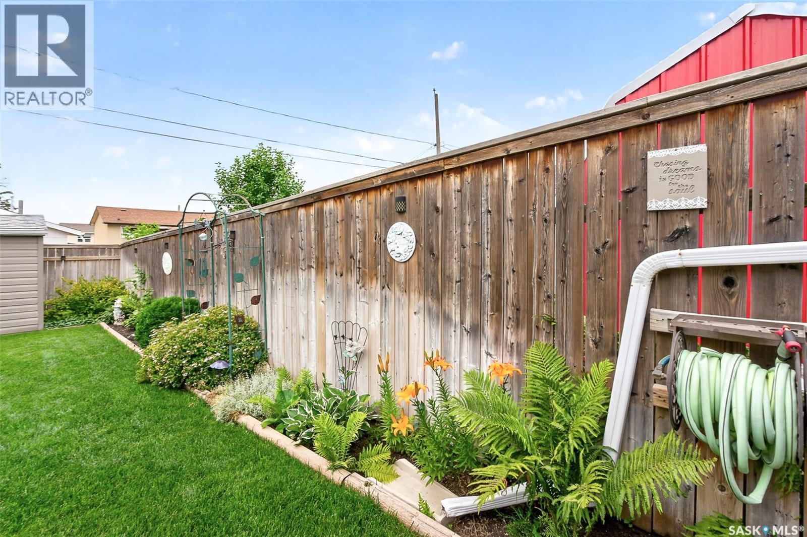 1331 Athabasca STREET W - 60