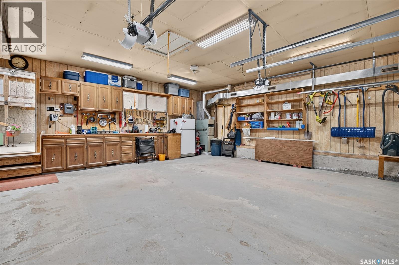 1331 Athabasca STREET W - 67