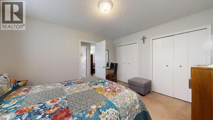 265061 A HWY 785 - 32