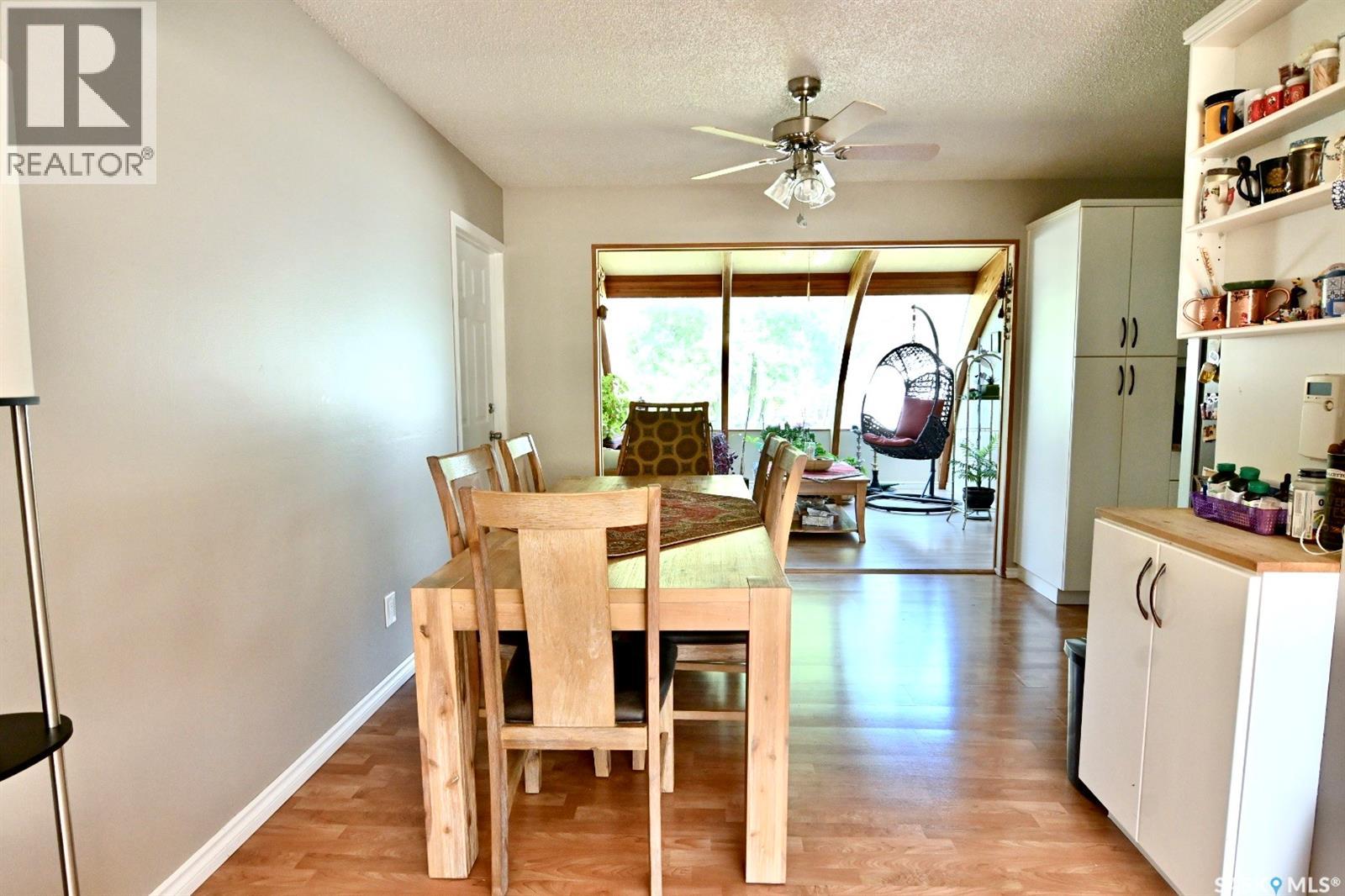 521 Guelph CRESCENT - 4