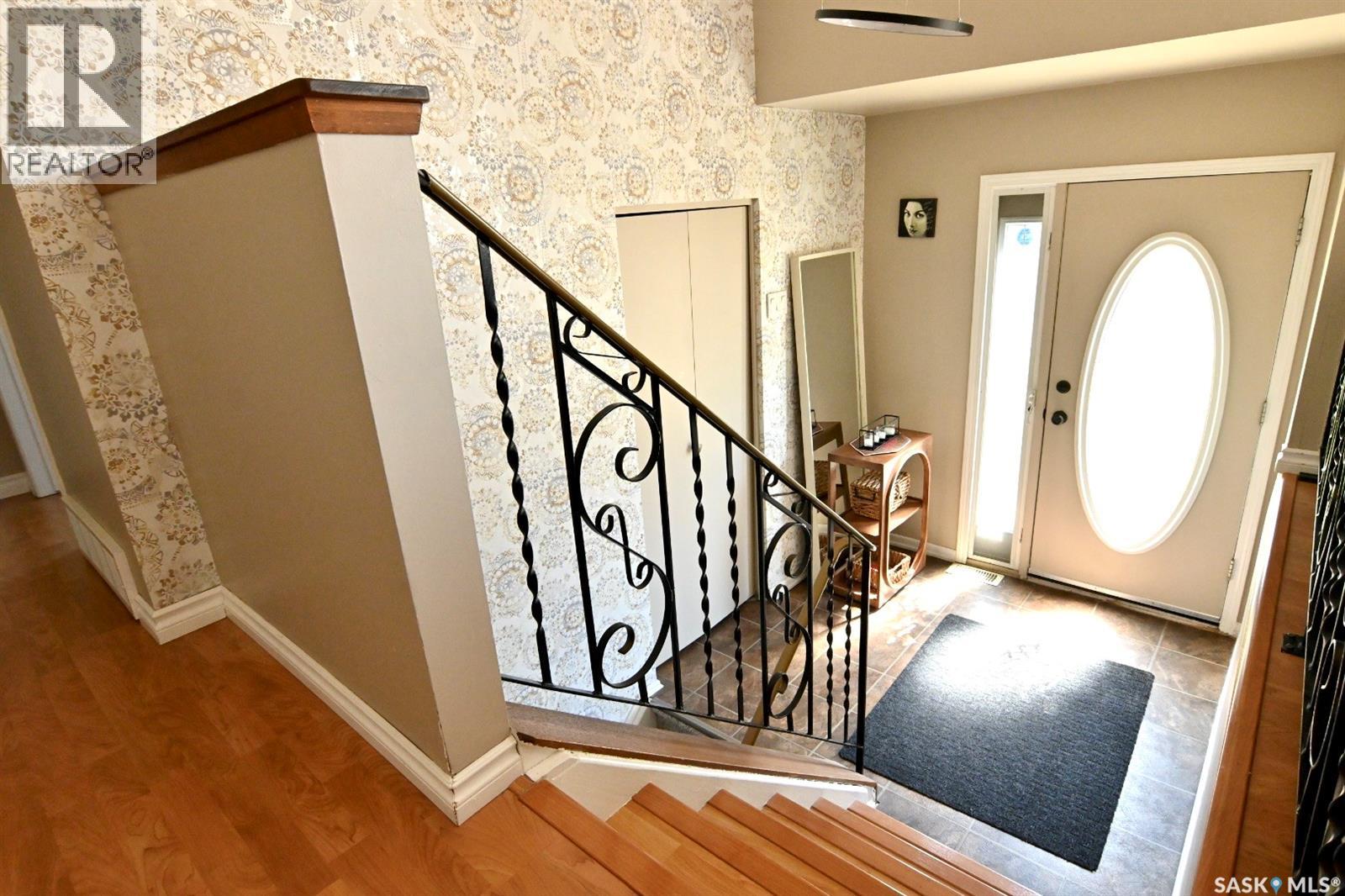 521 Guelph CRESCENT - 12