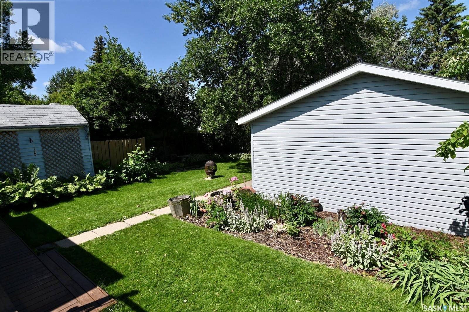 521 Guelph CRESCENT - 24