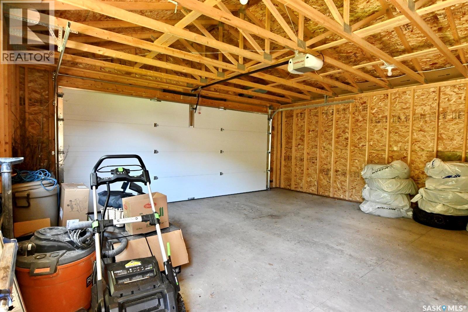 521 Guelph CRESCENT - 26