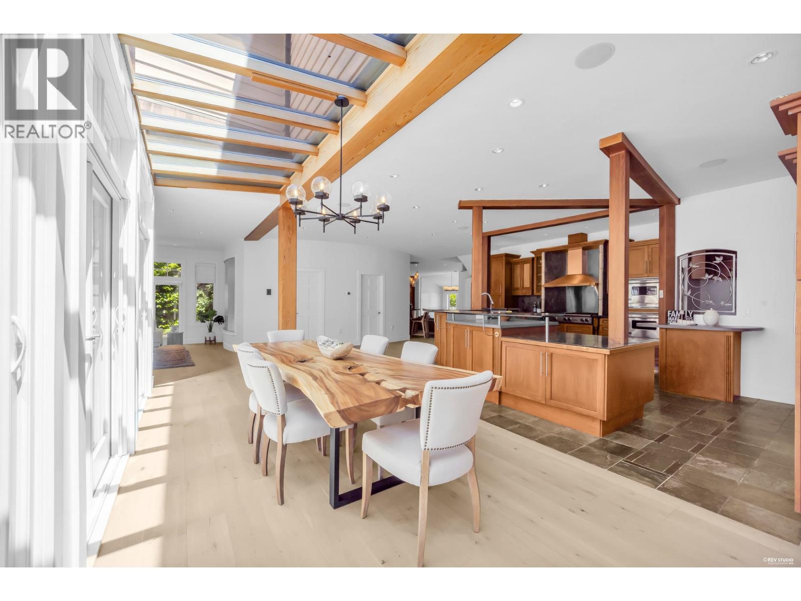 3007 SUNNYSIDE ROAD, Anmore